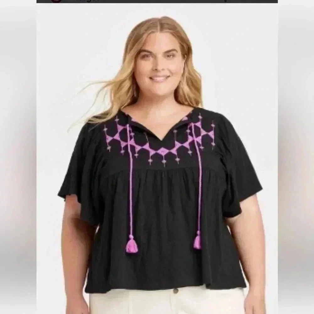 Knox Rose Women's Flutter Short Sleeve Embroidered boxy, Top - Black/Magenta